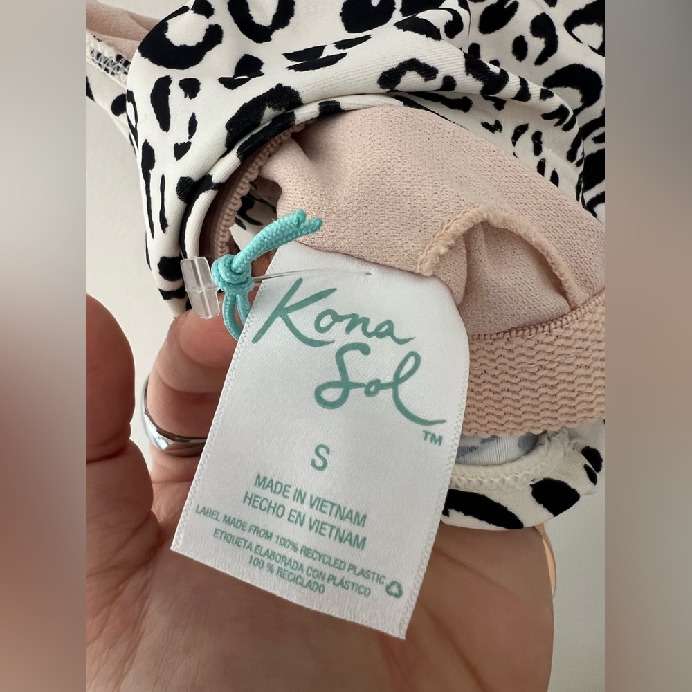 Kona Sol Leopard Bikini Top - Picture 4 of 5